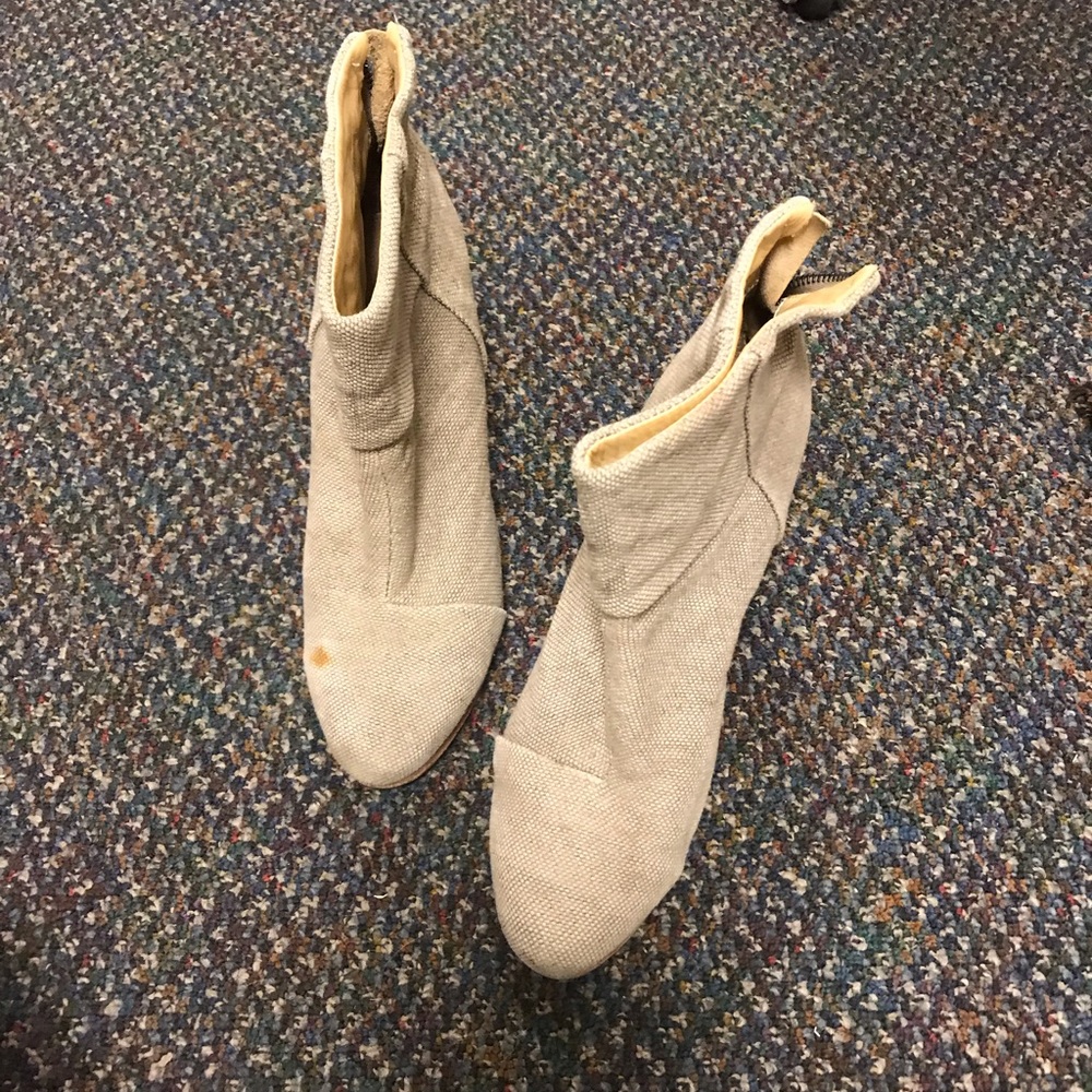 Tag and bone boots
